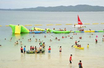 Bãi biển Xuân Thiều – “Biển Đỏ” đầy mê hoặc cho team ưa khám phá ở Đà Nẵng