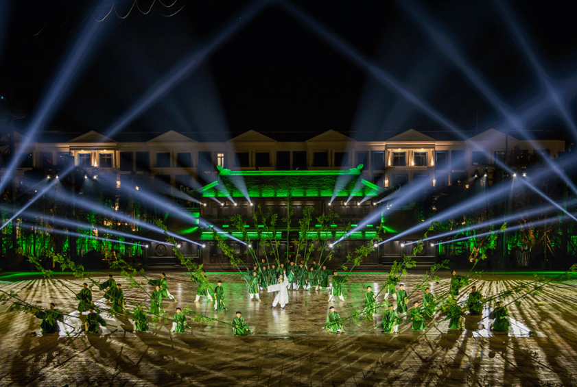 Show diễn Grand World show-dien-grand-world-1
