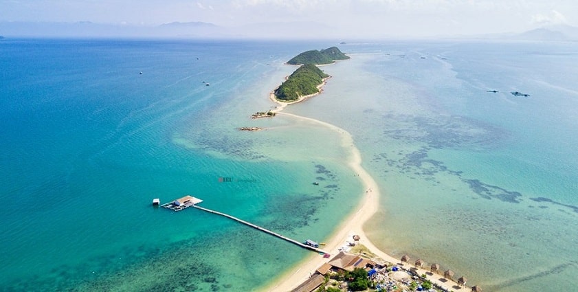 địa điểm du lịch Nha Trang Đảo Điệp Sơn độc đáo với con đường đi bộ trên biển