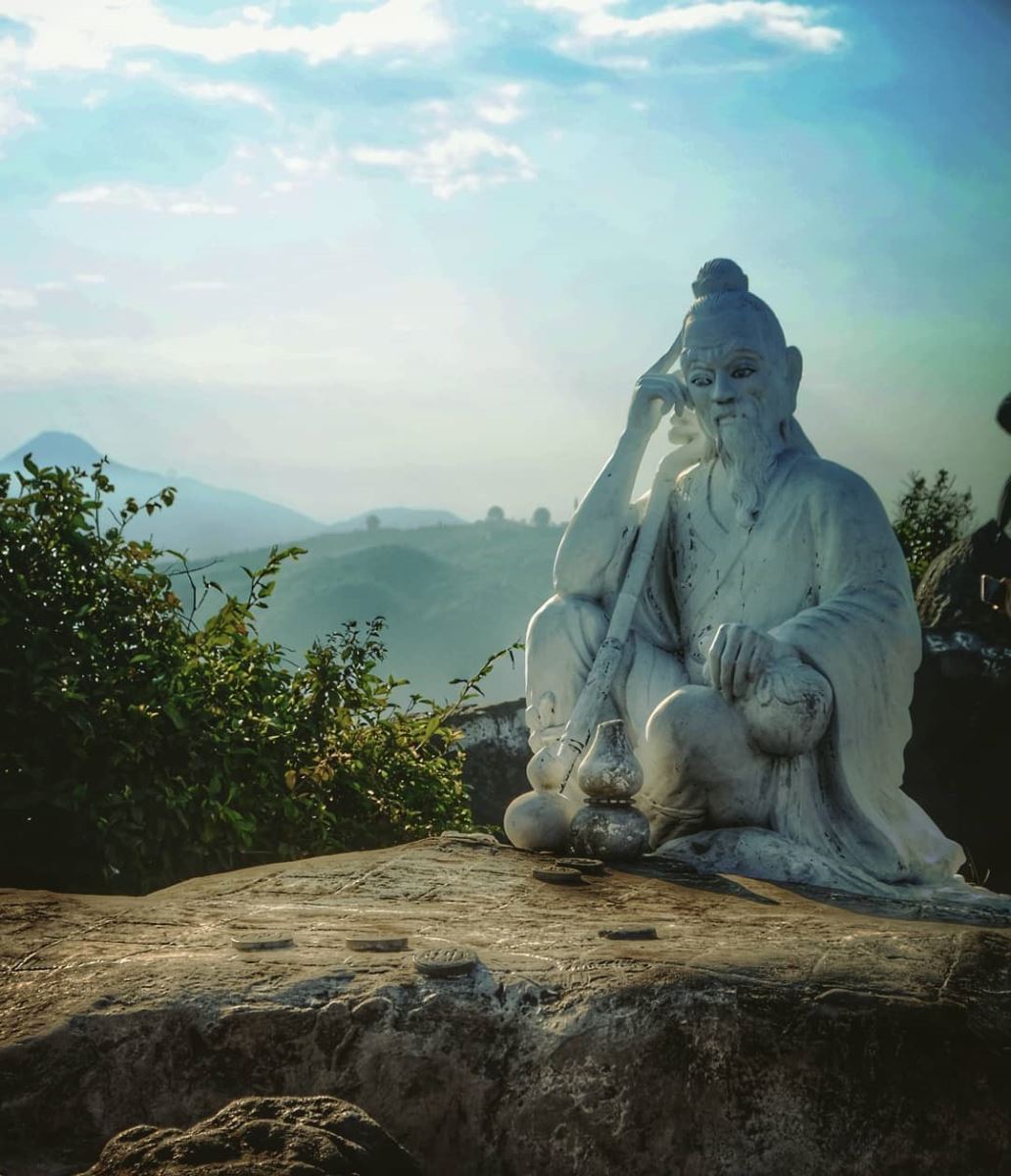 Đỉnh Bàn Cờ dinh-Ban-Co-5