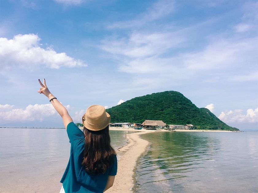 Du lịch Nha tháng 1 Check in tại con đường đi bộ giữa điển đẹp nhất nhì Việt Nam
