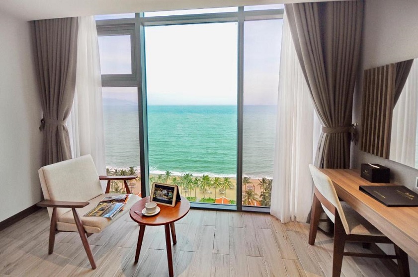 khách sạn Nha Trang đường Trần Phú View biển khách sạn Nha Trang đường Trần Phú 4 sao