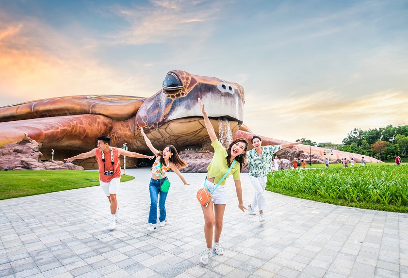 Vinpearl Phú Quốc nên ở khu nào Khám phá Cung điện Hải Vương - một trong năm thủy cung lớn nhất thế giới