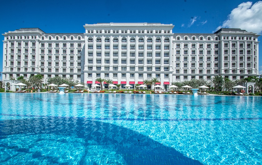Các loại phòng ở Vinpearl Phú Quốc Tận hưởng không gian thư giãn tại hồ bơi vô cực của Vinpearl Resort & Golf Phú Quốc