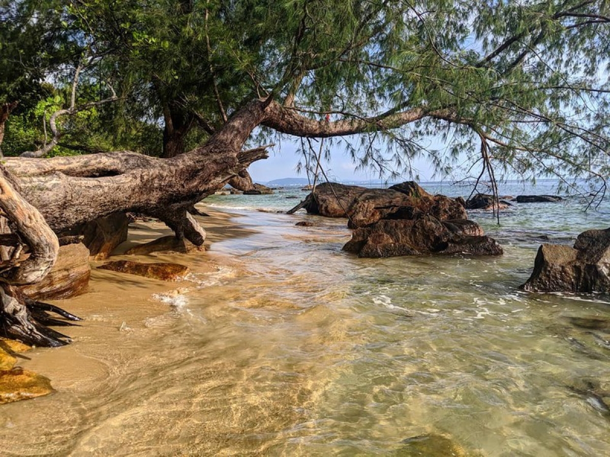 Làng chài Cửa Cạn