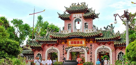 Fujian Assembly Hall – A relic with bold Chinese architecture in Hoi An