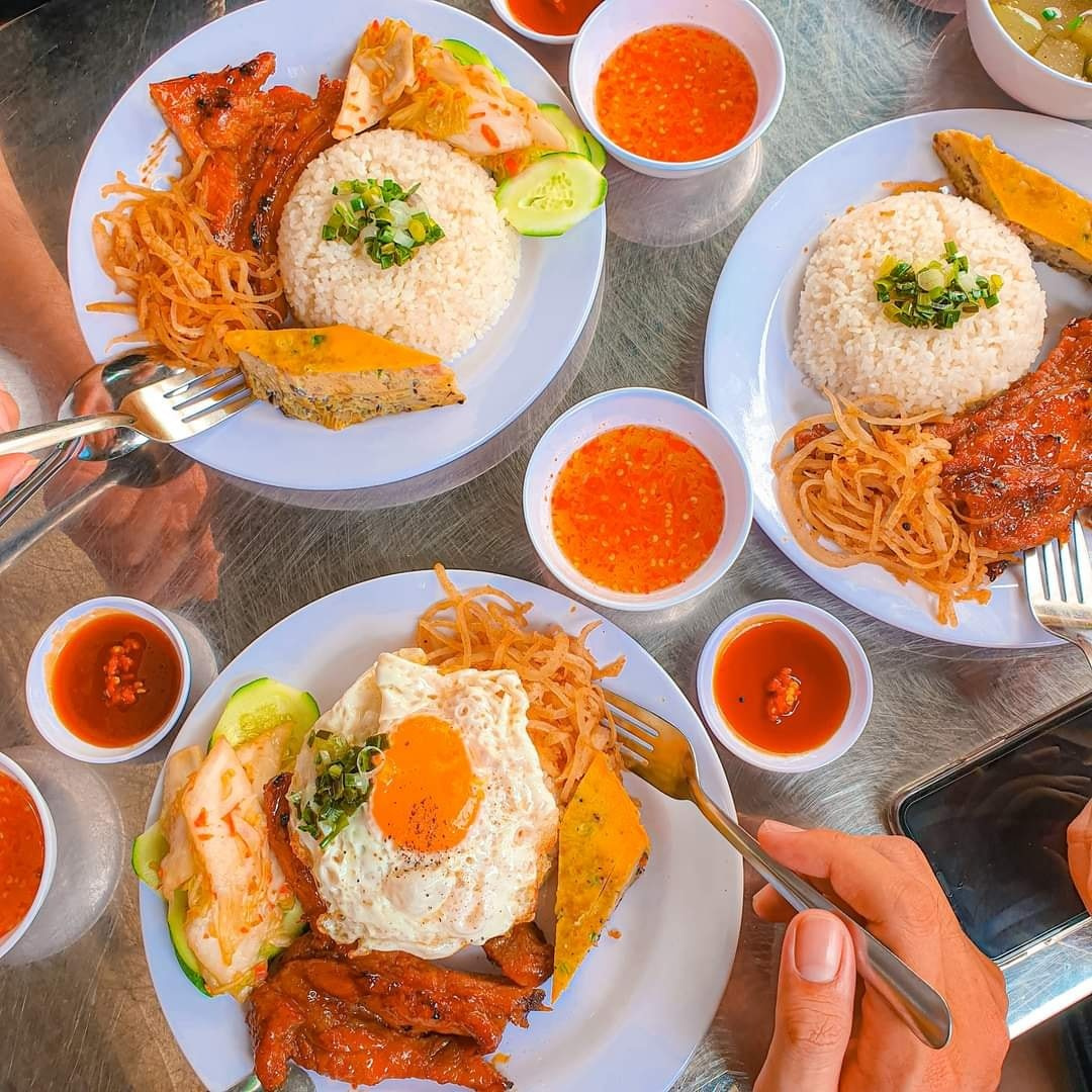 Cơm Tấm Tuyền - Bạch Đằng