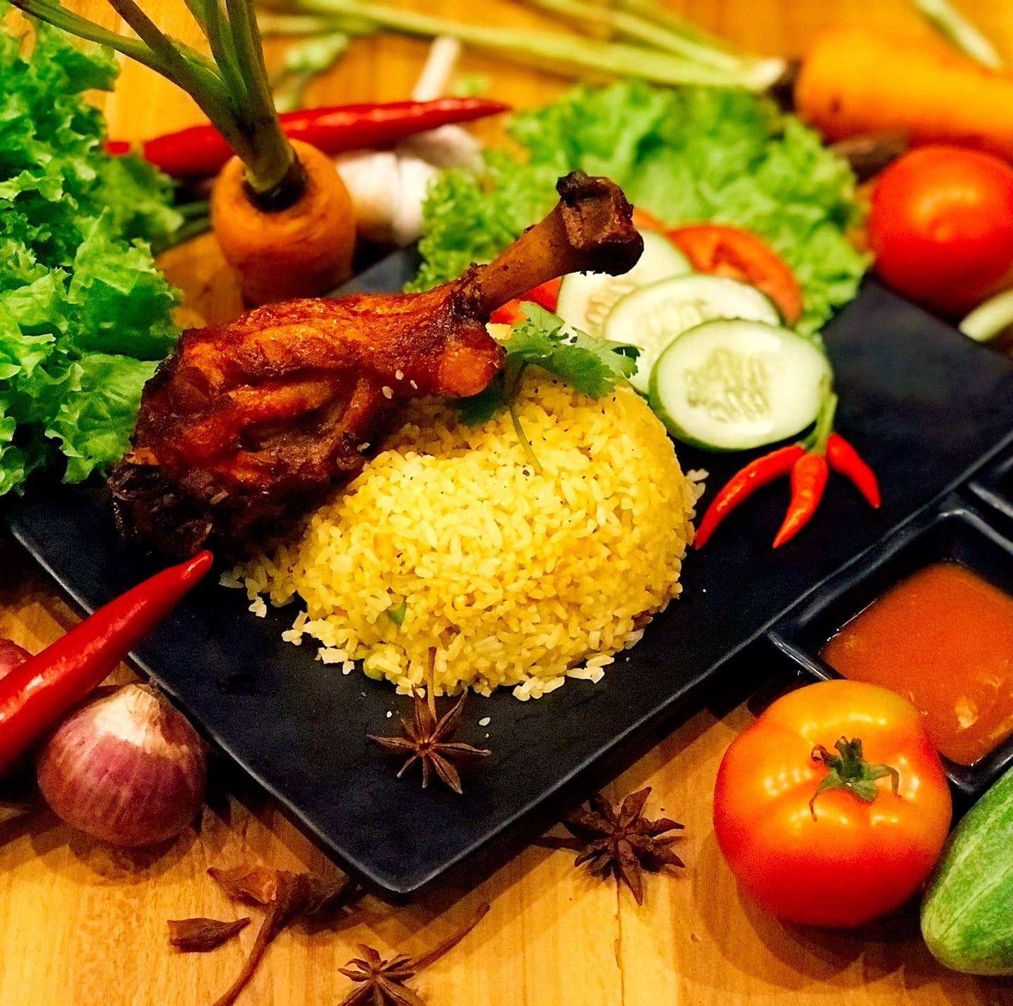 Cơm chiên Đà Nẵng Cơm chiên đùi gà