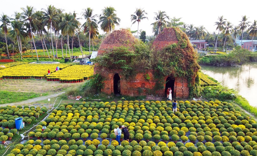 Nét đẹp cổ kính và thơ mộng của lò gạch xưa rất thích hợp cho du khách “sống ảo"
