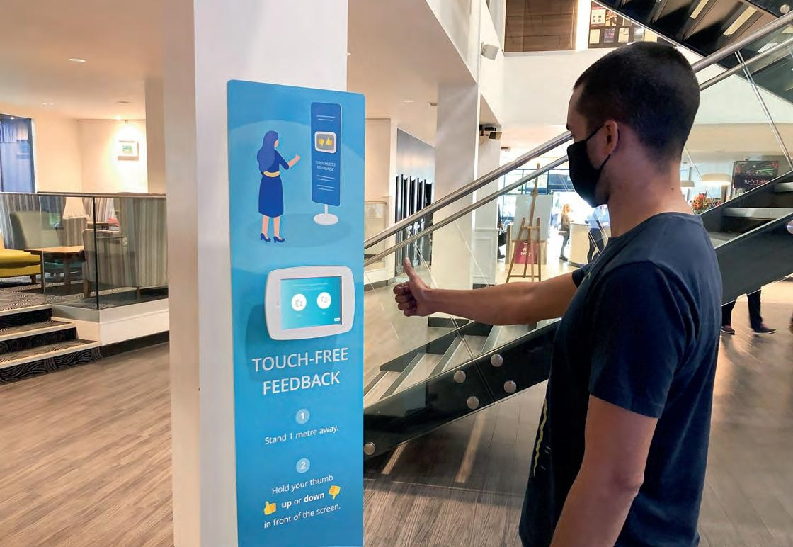 Du lịch không chạm