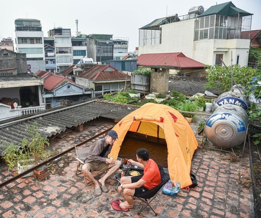 Du lịch tại nhà Cắm trại trên sân thượng tại nhà
