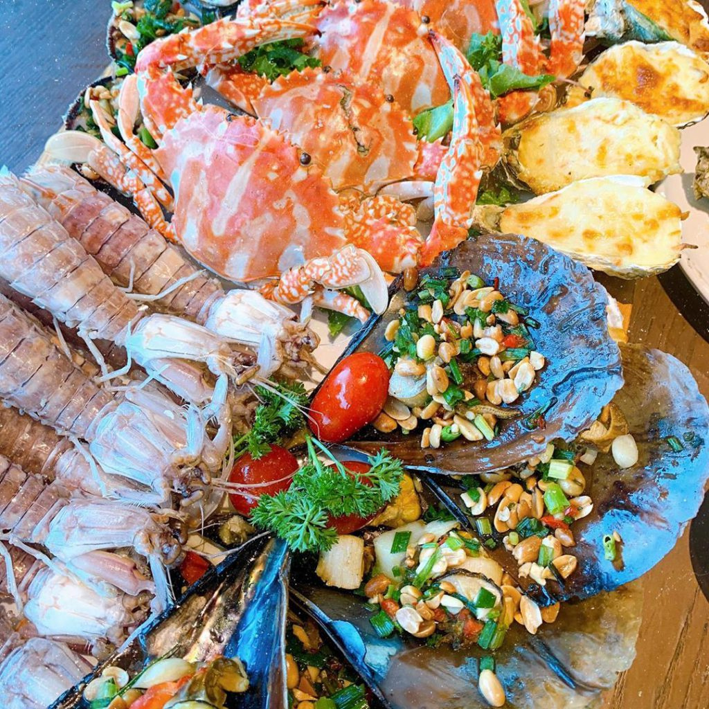 Hải sản bờ kè Nha Trang Đa dạng các món hải sản cho thực khách