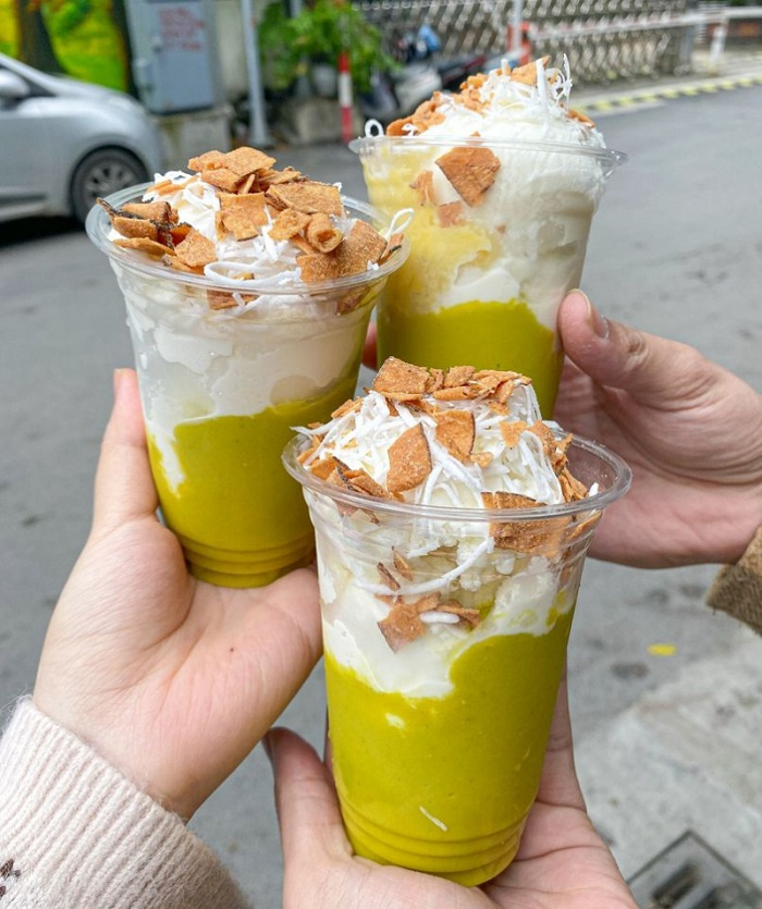 Kem bơ Nha Trang Ly kem bơ ú ụ với vị thơm ngọt tự nhiên của bơ và dừa làm nhiều bạn trẻ “đổ đứ đừ”