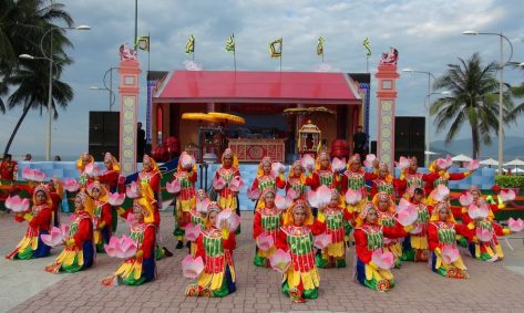 Lễ hội Cá Voi Nha Trang: Lễ hội độc đáo gắn với tín ngưỡng thờ Cá Ông