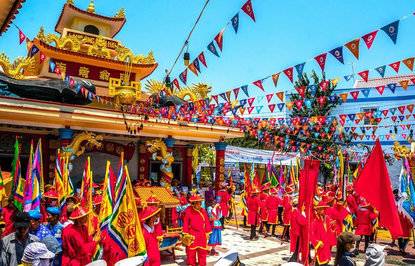 Lễ hội đua thuyền Phú Quốc Lễ hội Nghinh Ông