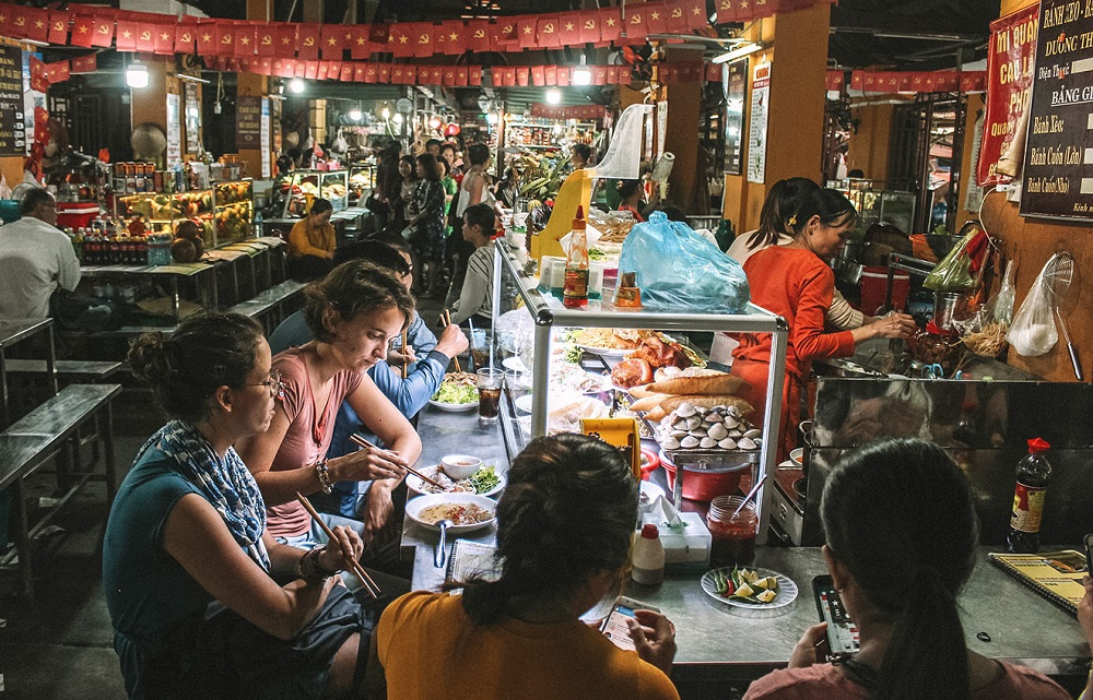 Thưởng thức ẩm thực đặc sắc khi đến Hội An