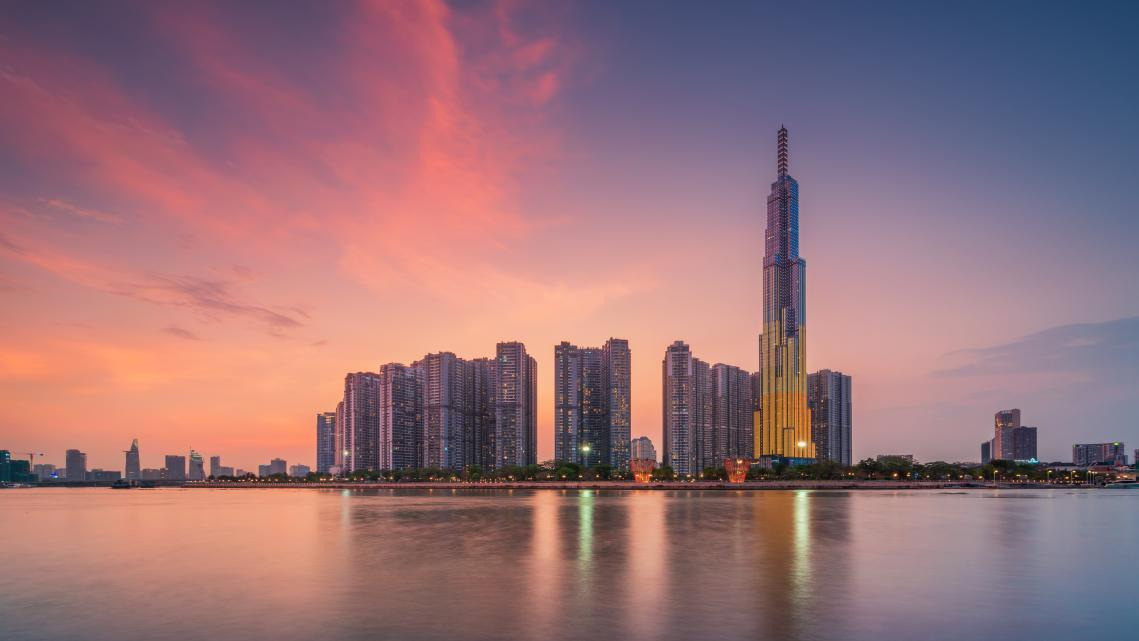Tháng 8 nên đi du lịch ở đâu miền Nam Landmark 81