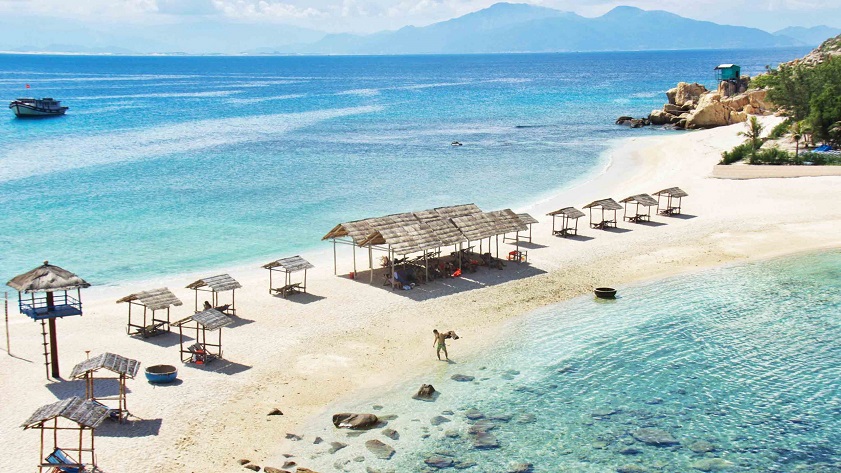 Bãi tắm đôi Nha Trang