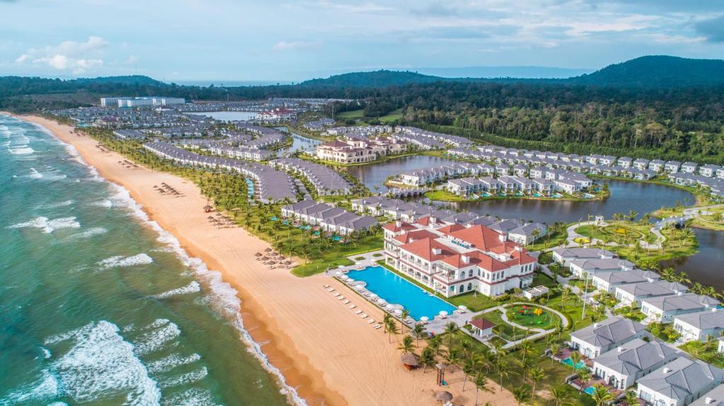 Vinpearl Discovery Wonderworld Phú Quốc và những căn biệt thự riêng tư, tuyệt đẹp bên Bãi Dài