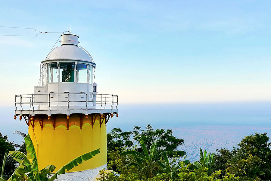 Nét đẹp của ngọn hải đăng cổ trên bán đảo Sơn Trà