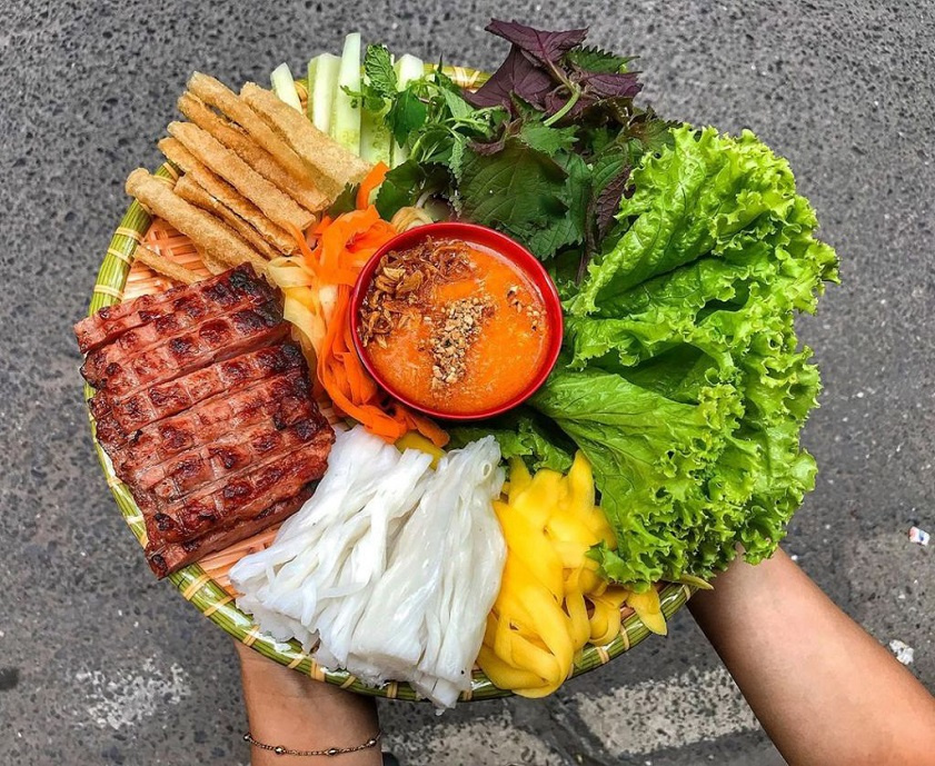 Nem lụi Nha Trang quán Nhã Trang