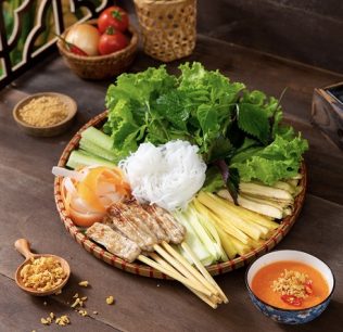 TOP 16 địa điểm thưởng thức nem lụi Nha Trang ngon chuẩn vị