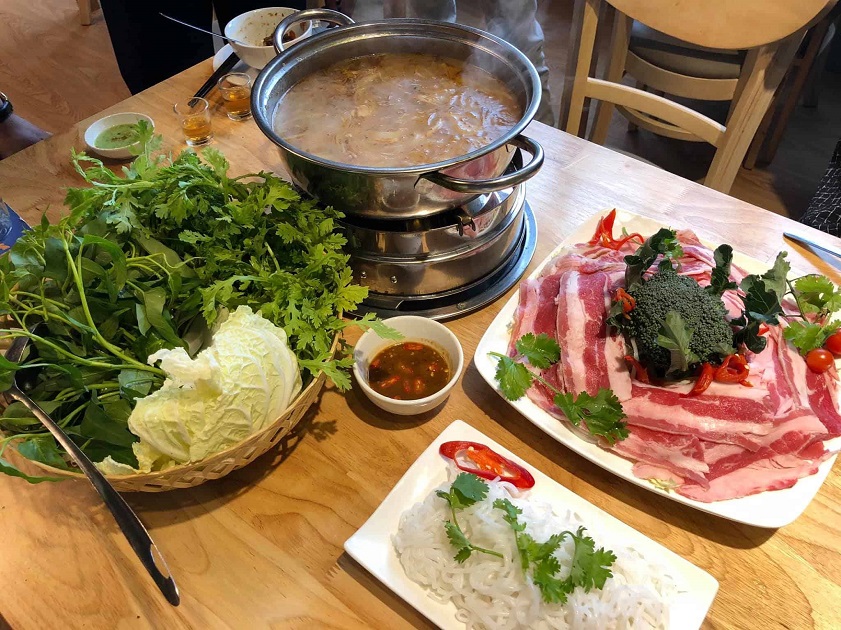 Lẩu bò – món ăn phù hợp với khẩu vị của rất nhiều người