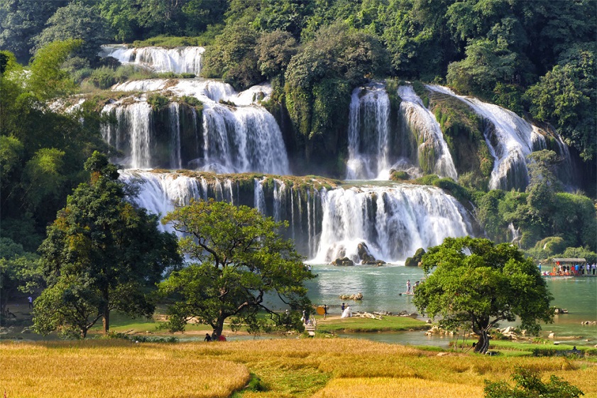 Thác Bản Giốc tháng 10