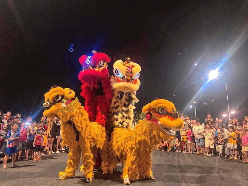 các màn múa lân sôi động, đặc sắc