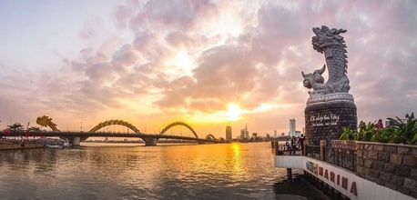 Tượng cá chép hóa rồng Đà Nẵng – Địa điểm sống ảo “cực chất”