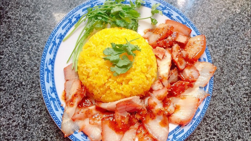 Món xôi thịt xá xíu thơm ngon khó cưỡng