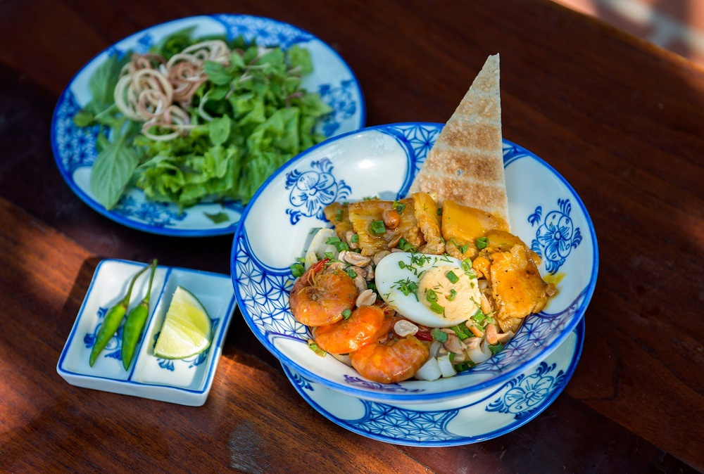 Thưởng thức mì Quảng cho bữa sáng giàu dinh dưỡng