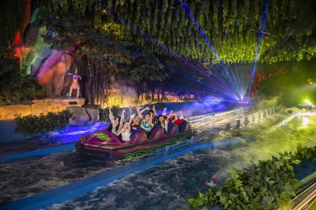 List 9 công viên giải trí “chất lừ” khiến người chơi đứng ngồi không yên