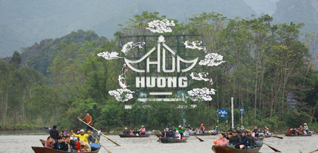 Lễ hội chùa Hương – Lễ hội đầu năm lớn nhất ở Hà Nội có gì đặc biệt?