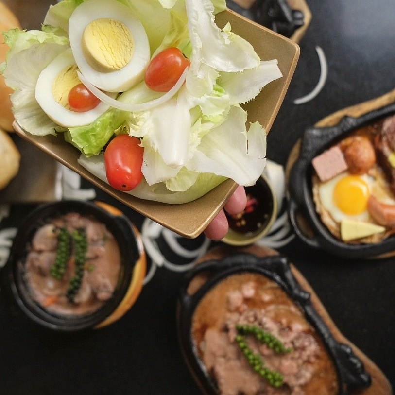 Quán beefsteak ngon ở Sài Gòn Củ Hành Tây
