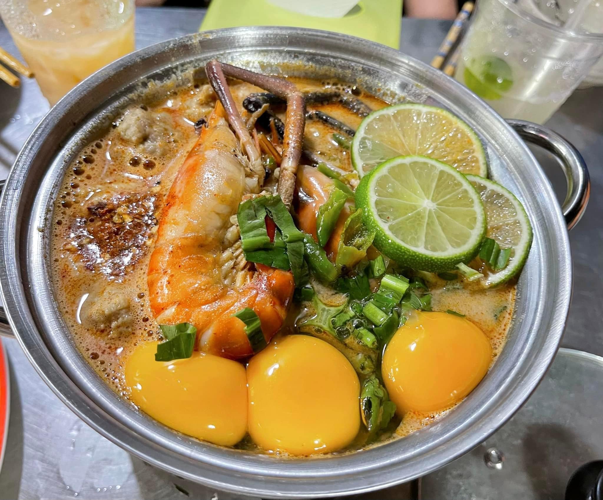 Quán Thái ngon rẻ ở TPHCM Món tôm yum mama quán Gỏi Thái Khun Yai