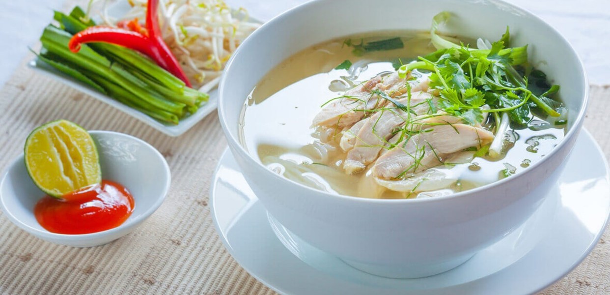 Phở đêm Sài Gòn Phở gà quán Hà