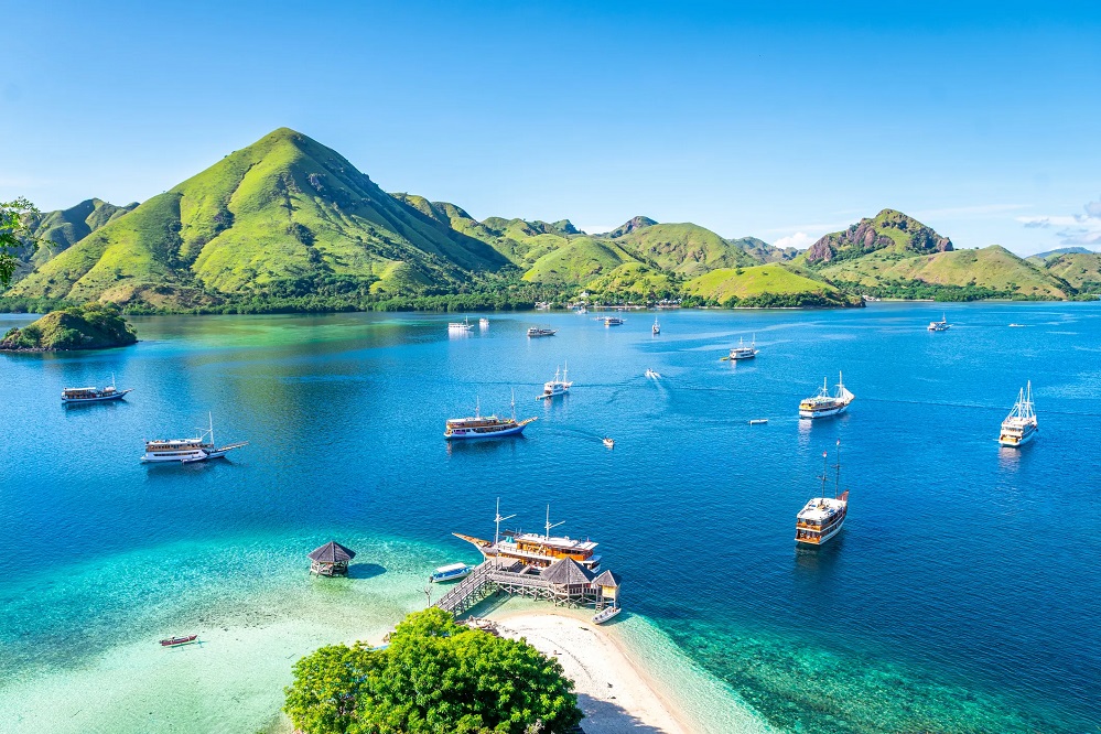 Affordable trip to Indonesia in October