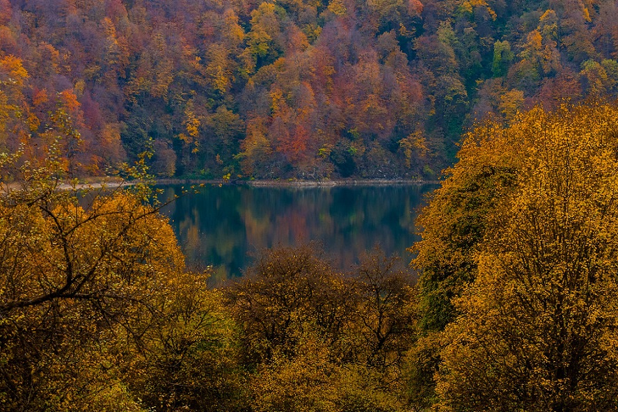 Autumn at Lake Goygol