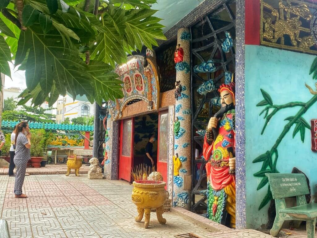 Best times to visit Phu Chau Temple