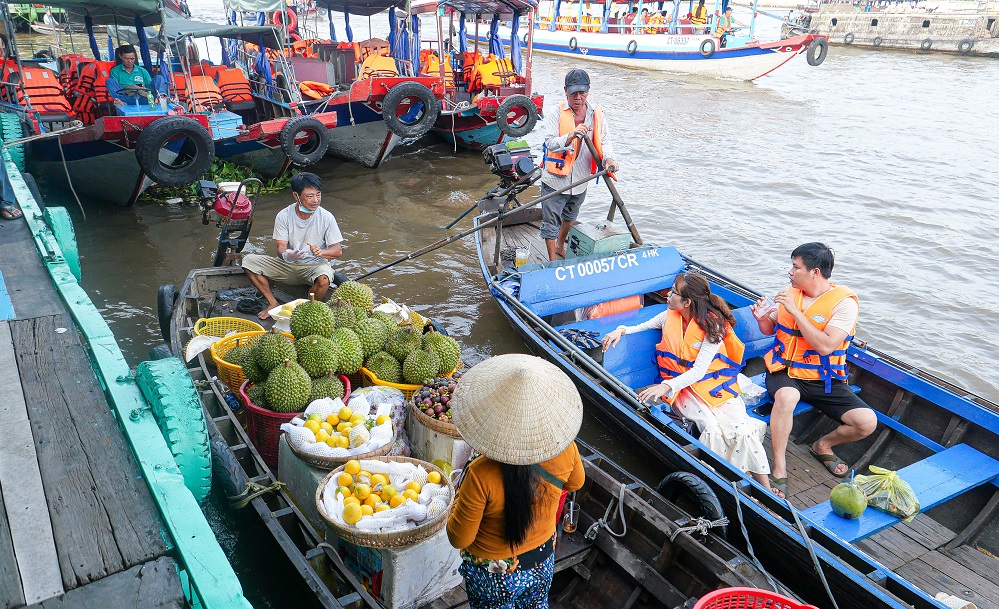 floating markets in Can Tho Cai Rang Floating Market in Can Tho