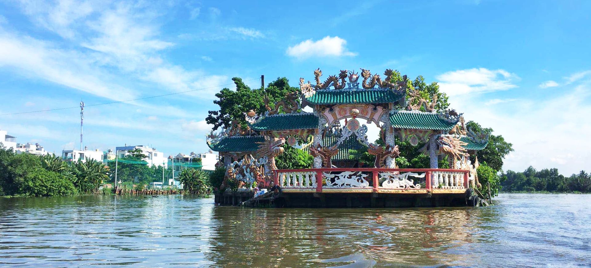 Phu-Chau-Floating-Temple-banner
