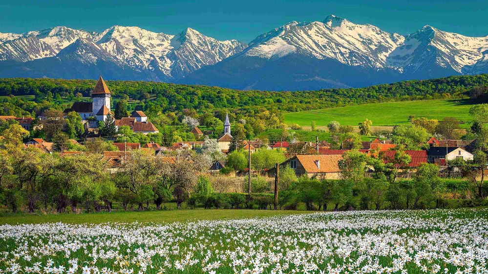 Plan an economical trip to Romania this May