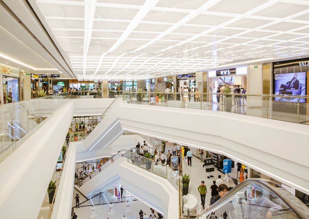 Landmark 81 Bên trong TTTM Vincom Center