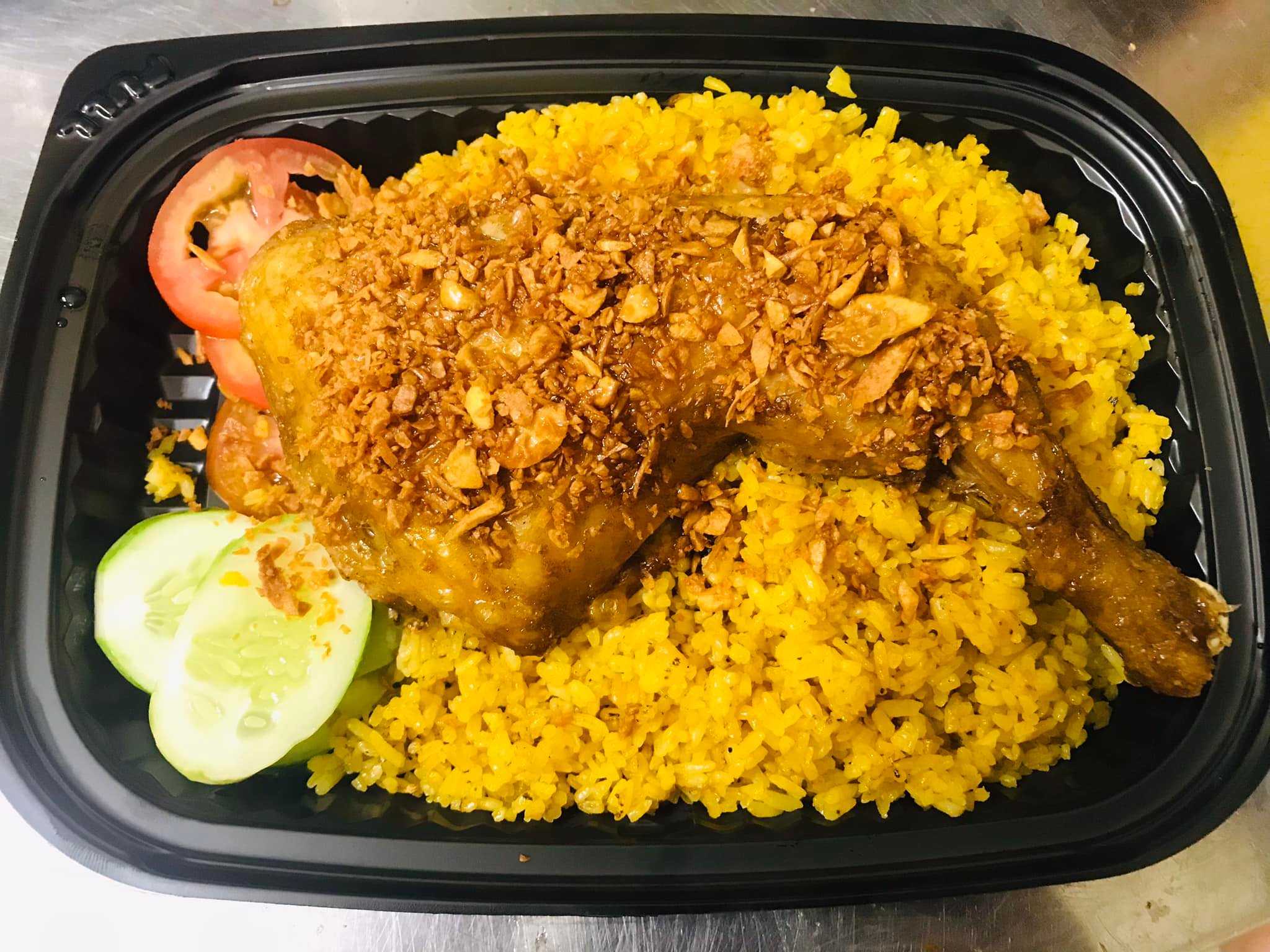 Cơm gà xối mỡ ngon nhất Sài Gòn Cơm gà xối mỡ Sài Gòn Huy Phương