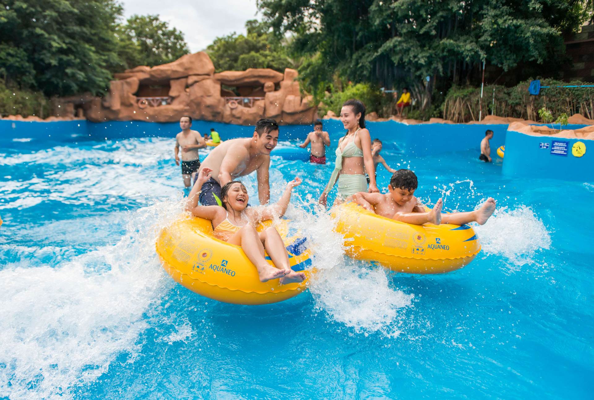 Công viên nước VinWonders Nha Trang