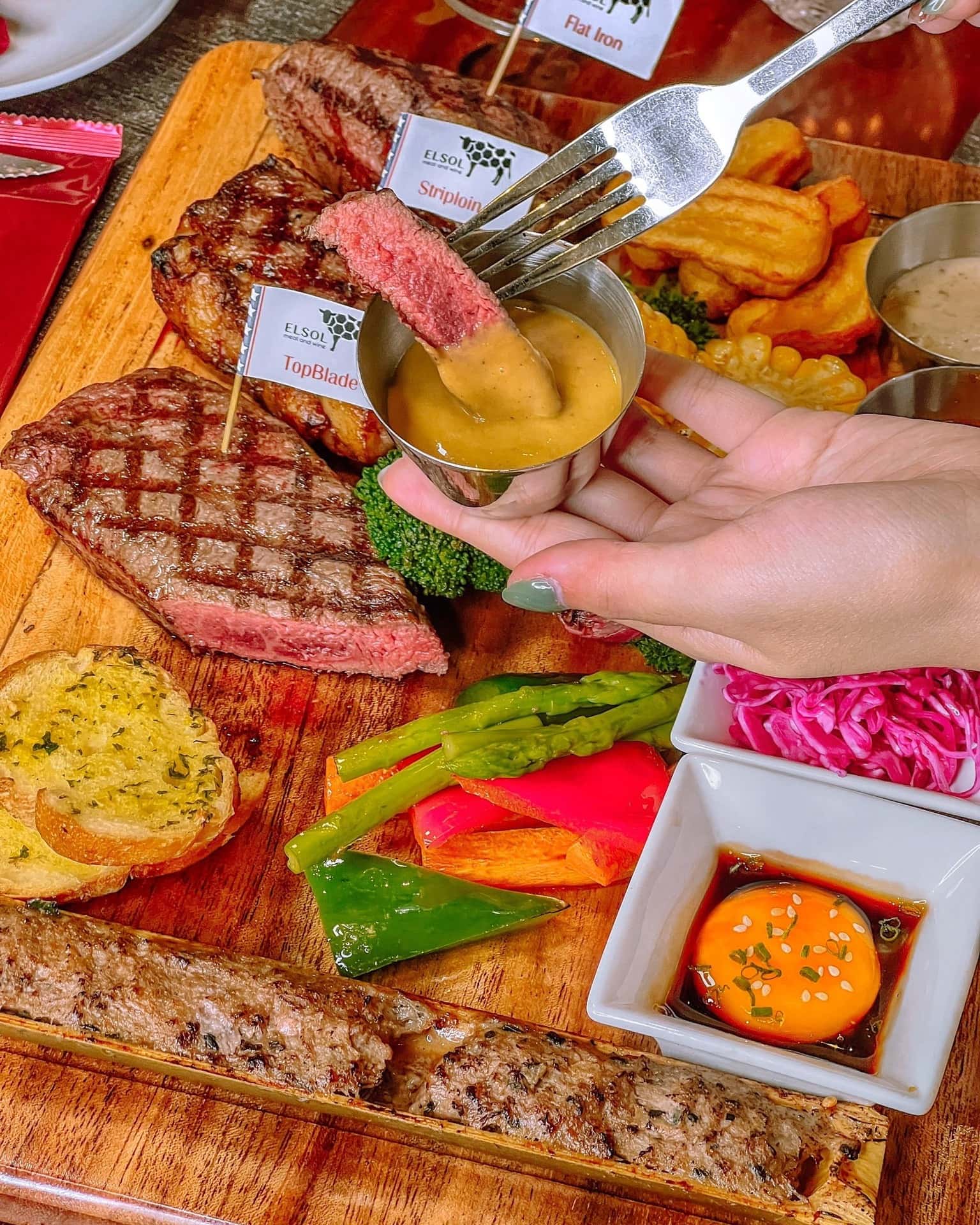 Beefsteak Quận 3 Nhà hàng beefsteak Quận 3 ELSOL Meat&Wine