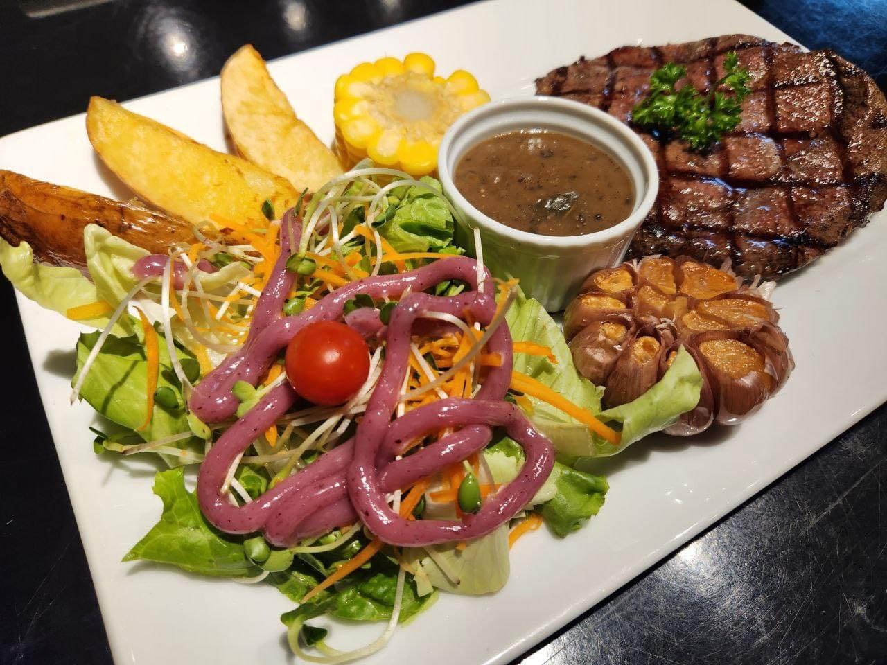 Beefsteak Quận 3 Quán steak Quận 3 Beefsteak TiTi