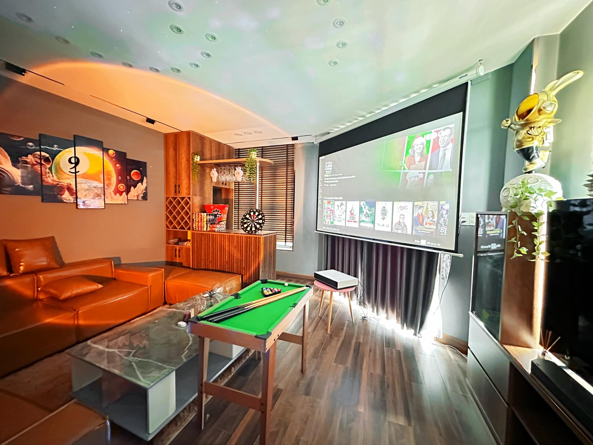 Rạp chiếu phim sau 12h đêm ở Sài Gòn Rạp chiếu phim sau 12h đêm ở Sài Gòn