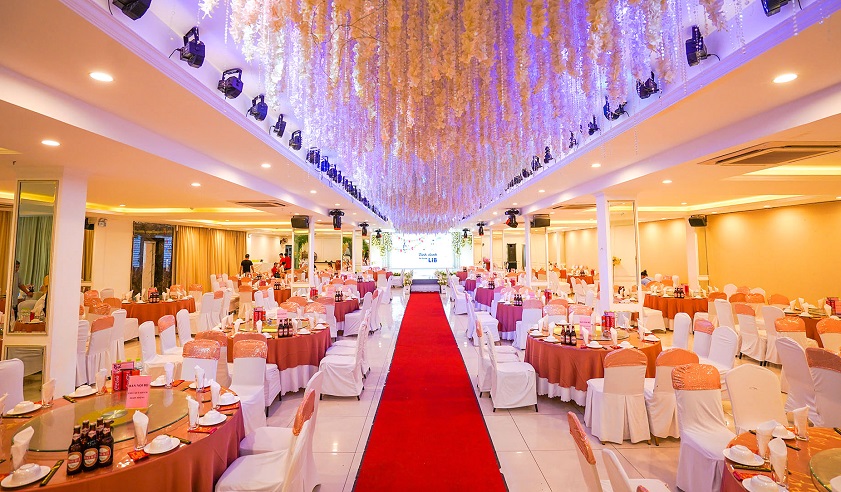 Many conference venues in Hanoi offer customizable layouts